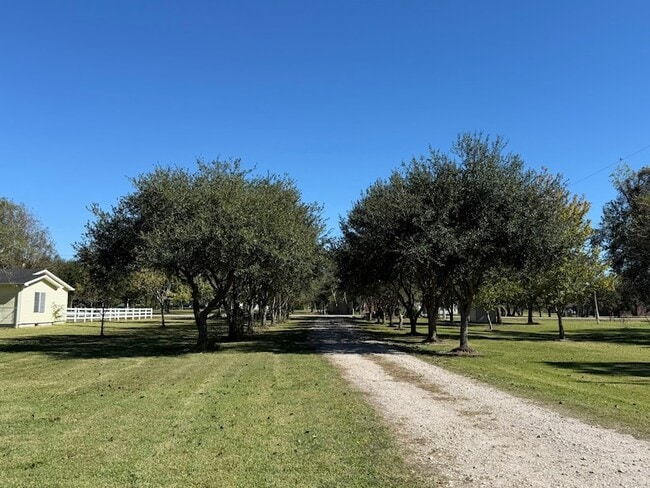 Building Photo - 5828 Avenue P