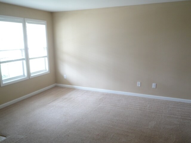 Foto del edificio - 3700 Cashew Dr