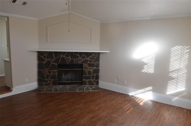 Building Photo - 7 States Ave