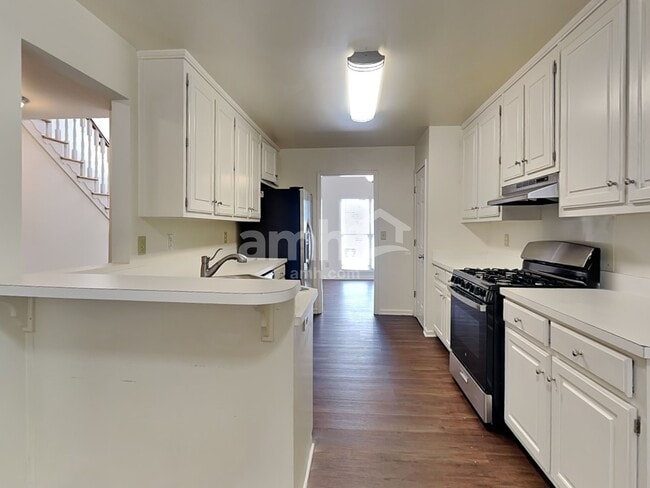 Building Photo - 3980 Brockett Walk