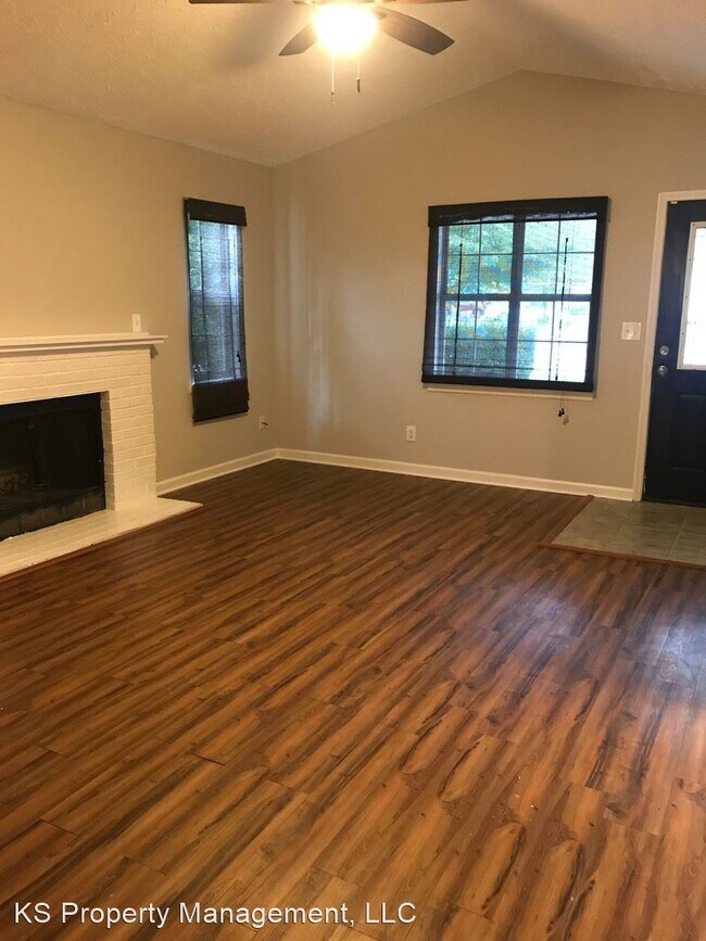 Foto del edificio - 3 br, 2 bath House - 6628 Cherry Laurel