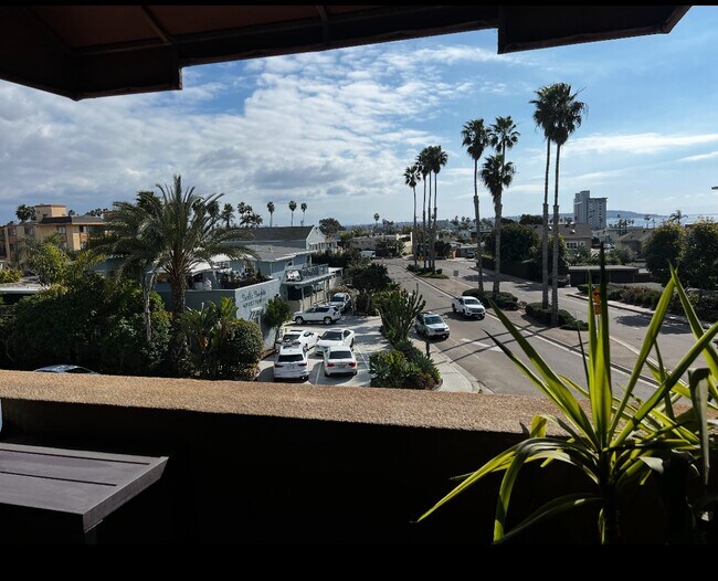 Balcony - 5051 La Jolla Blvd