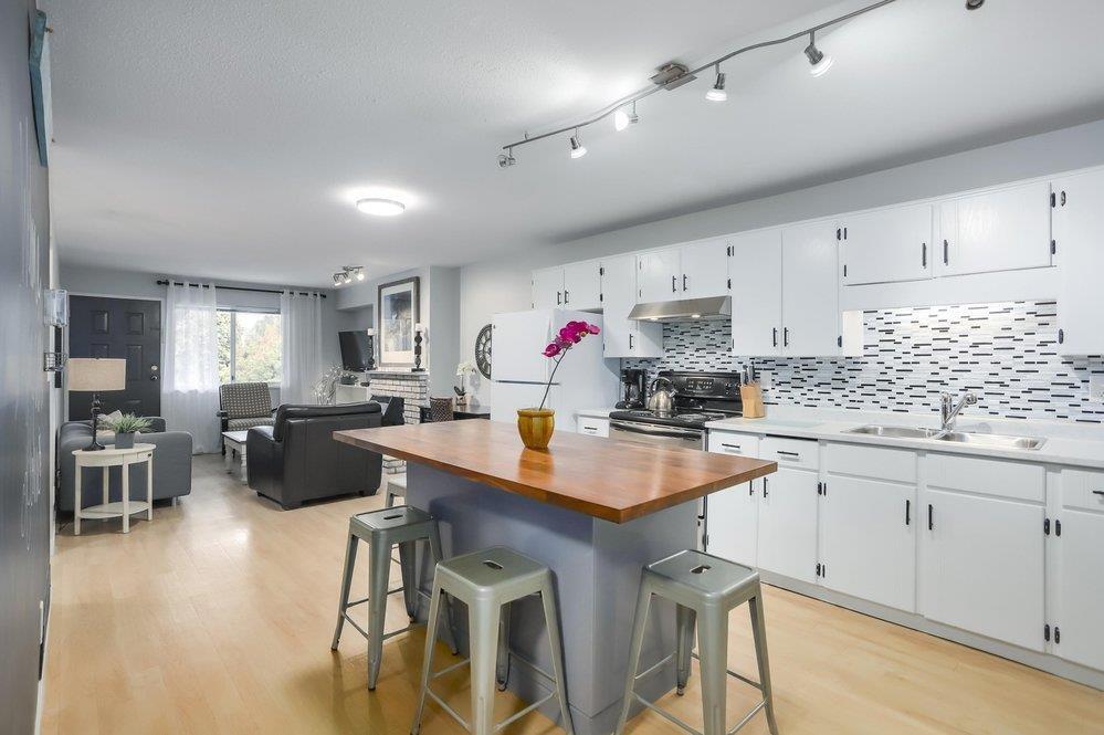 Photo principale - 1800 King George Blvd
