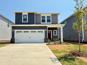 Building Photo - 1041 St Lawrence Dr