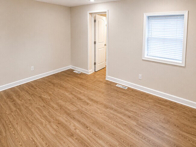 Dormitorio - 437 Franklin St