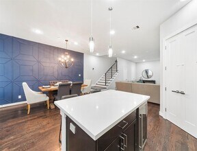 Building Photo - 1309 Laird St