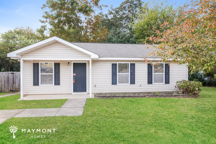 Primary Photo - Fenced Backyard and Close to the Heart of ...