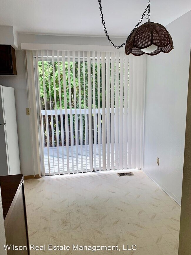 Foto del edificio - 3 br, 2 bath House - 6805 Alpine Way