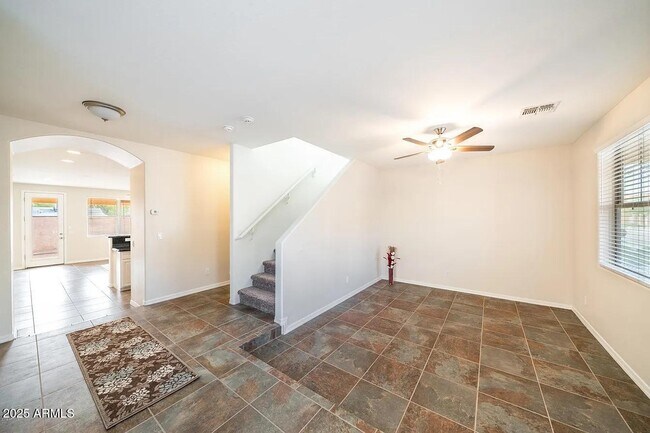 Foto del edificio - 1423 S Newberry Ln