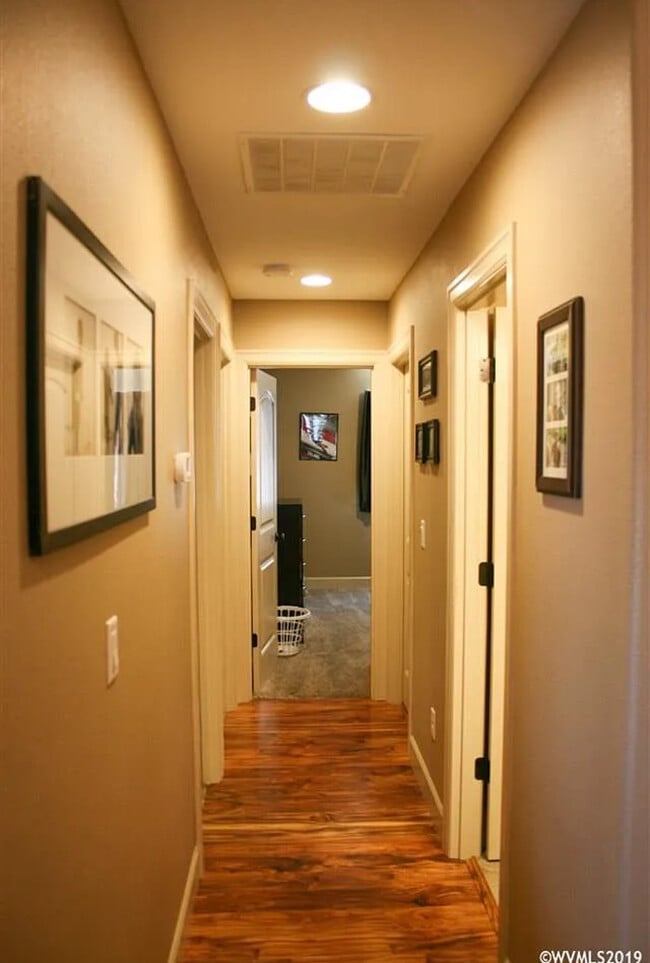 Building Photo - 5652 Kessler Dr SE