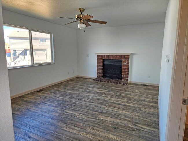 Building Photo - 1175 Goodview Ct