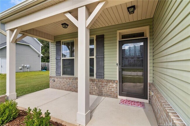 Building Photo - 197 Ganton Dr
