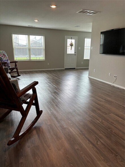 Foto del edificio - 4310 Sand Pebble Ln