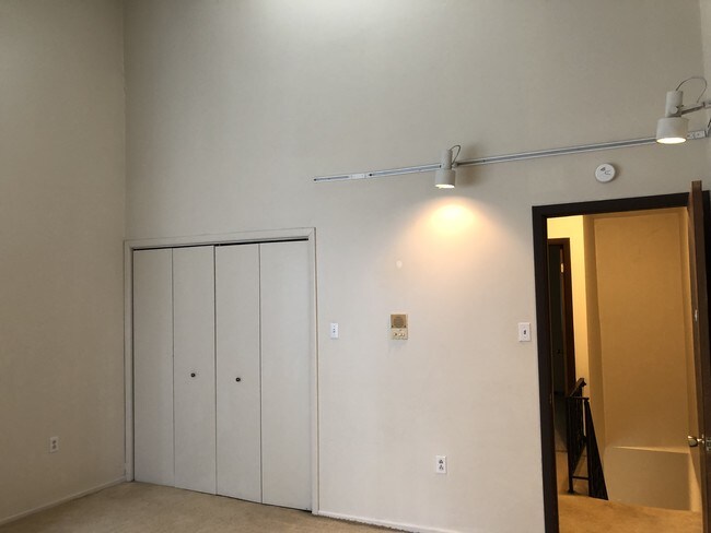 206 Ridge Ave Unit 1 Altoona Pa 16602 Apartment For In Building Photo 206 Ridge Ave
