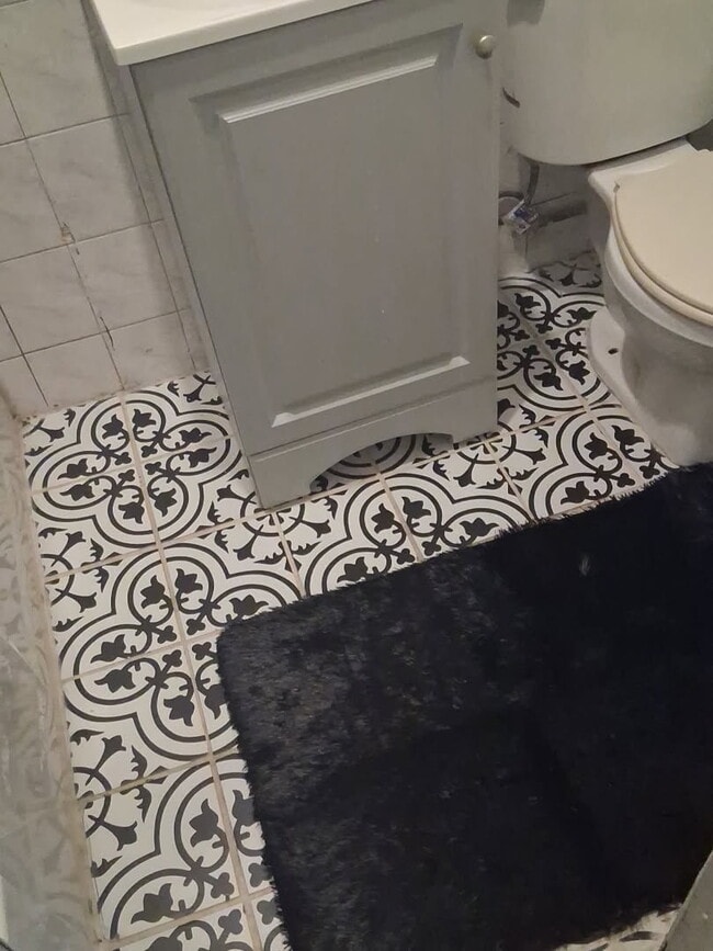 Foto del edificio - 696 Georgia Ave