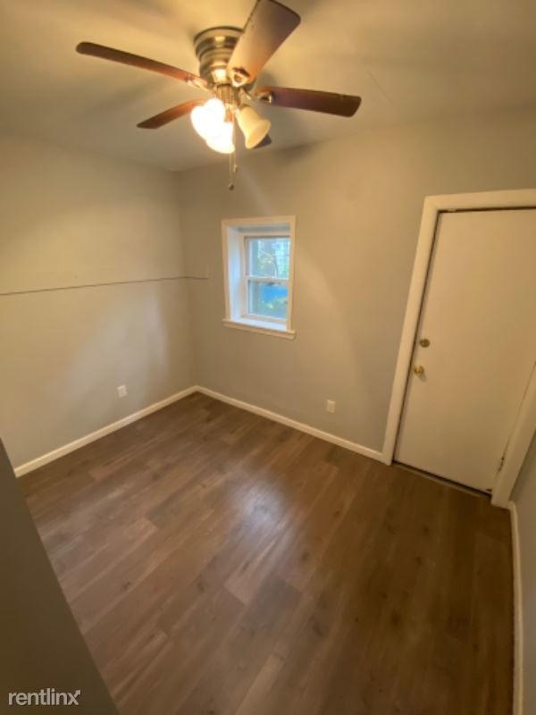 Building Photo - 2 br, 1 bath Apartment - 247 W Berkley St