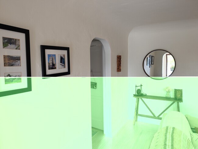 Foto del edificio - 8339 Holy Cross Pl