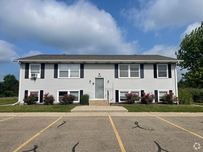 Building Photo - Country Ridge