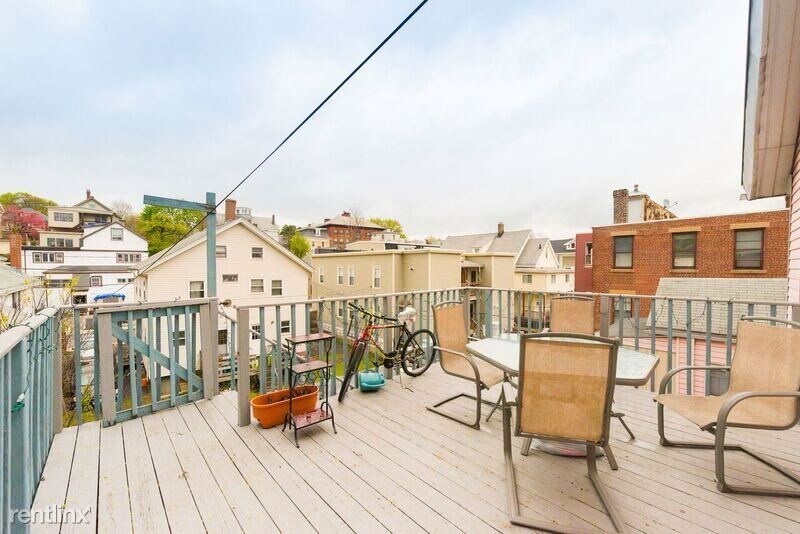 Primary Photo - 585-A-1 Somerville Ave