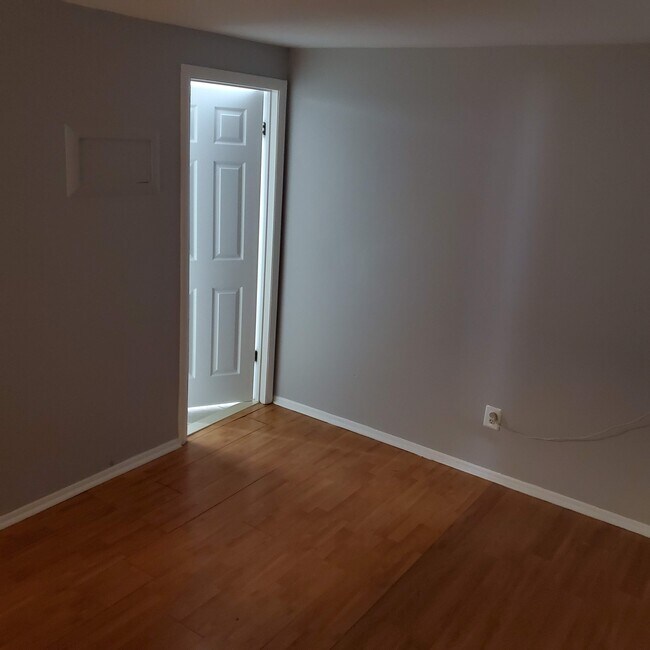 bedroom - 7396 Sweet Clover