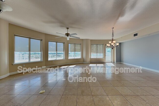 Building Photo - 100 S Eola Dr