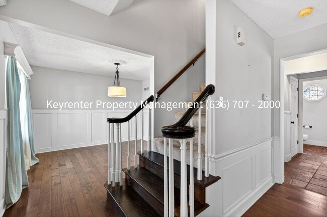 Building Photo - Spacious 4BR Home with Finished Basement in St. Peters