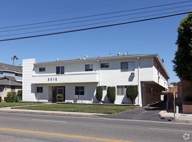 Primary Photo - 5312-5318 Kester Ave