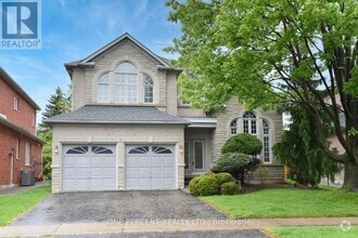 Building Photo - 4323 Clubview Dr