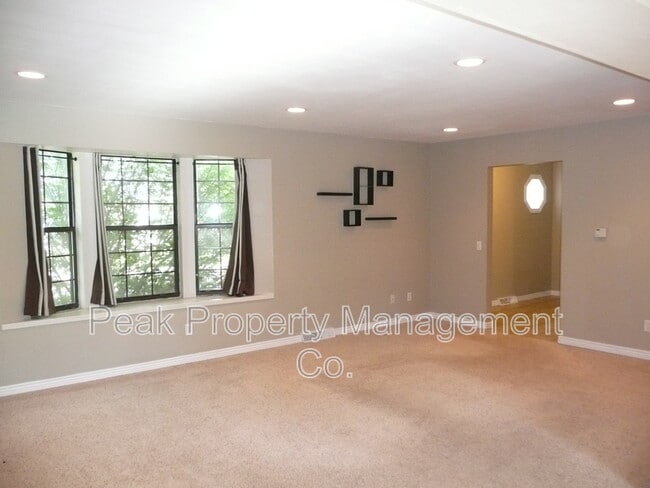 Foto del edificio - 2013 Lexington Ct