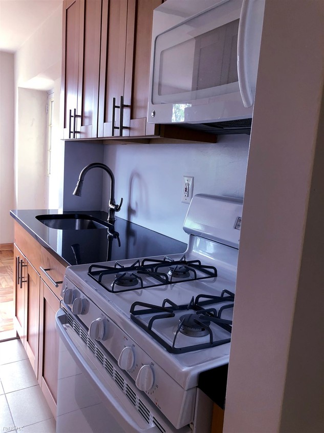 1 br, 1 bath - 300 N Broadway - 1 br, 1 bath  - 300 N Broadway