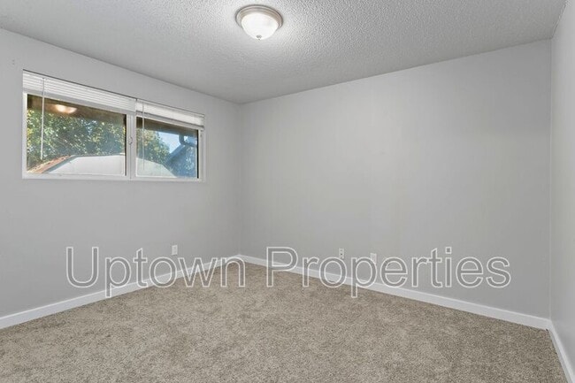 Foto del edificio - 4035 SE King Rd