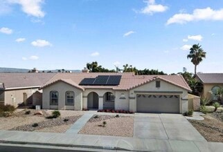 Building Photo - 37772 Hollister Dr
