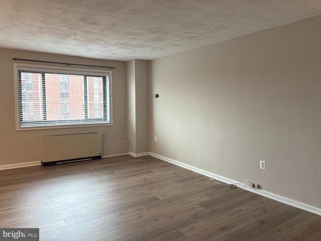 Foto del edificio - 1200 S Arlington Ridge Rd