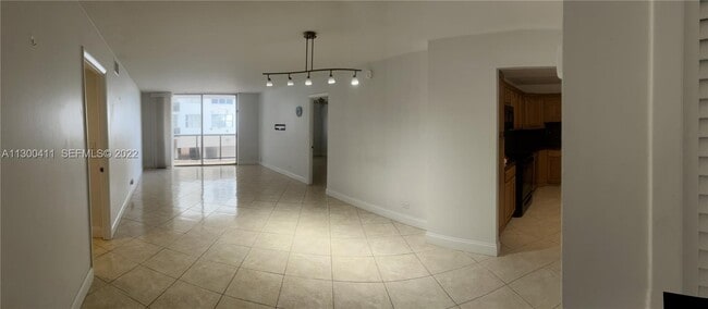 Building Photo - 6039 Collins Ave