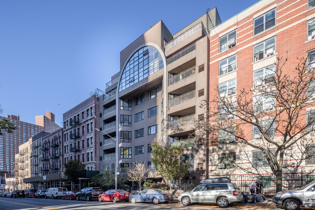 Foto principal - 523-525 W 133rd St