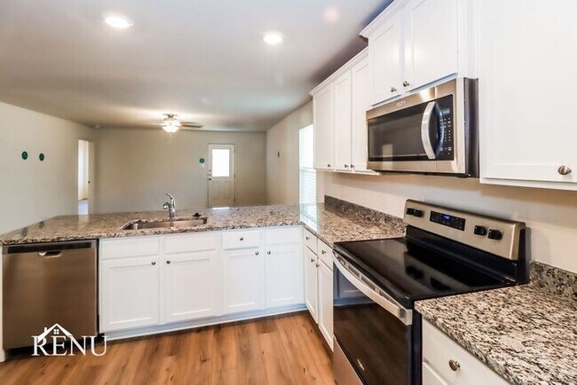 Foto del edificio - Coming Soon!