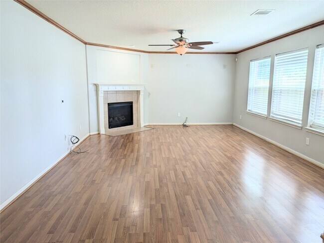 Foto del edificio - 2716 Park Falls Dr