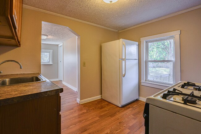 Foto del edificio - 6198 Hillford Ave NE