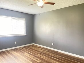 Building Photo - 15807 Beechnut St