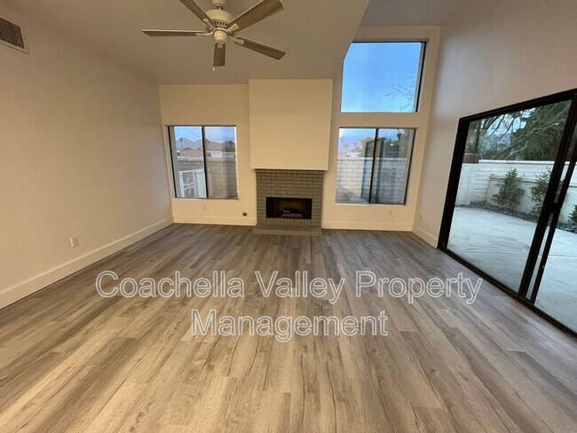Foto del edificio - 41682 Aventine Ct
