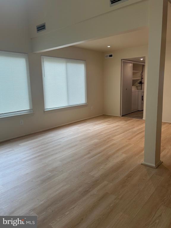 Foto del edificio - 15705 Perkins Ln