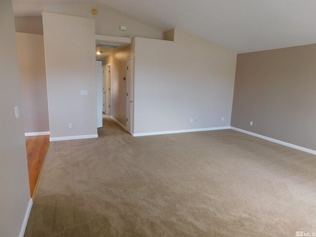 Building Photo - 817 Woodhaven Dr