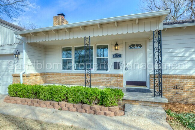 Foto del edificio - For Lease | Tulsa | Available Now!