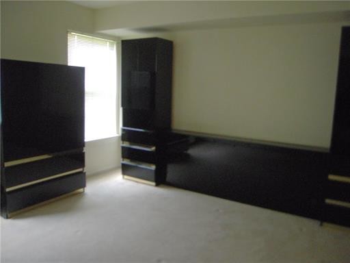 Building Photo - 601 Woodbridge Commons Way