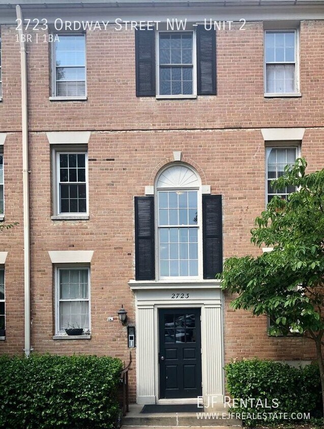 Primary Photo - Spacious, Light-filled One Bedroom One Bat...