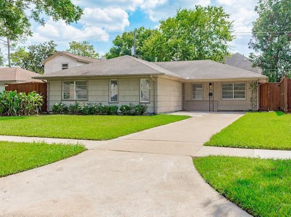 Foto principal - 5231 Maple St