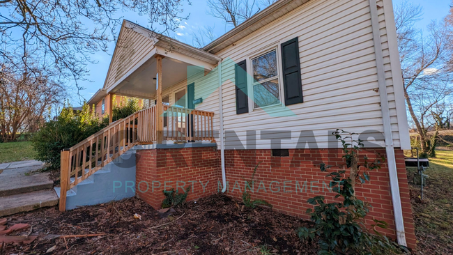 Foto del edificio - 2213 Cypress St