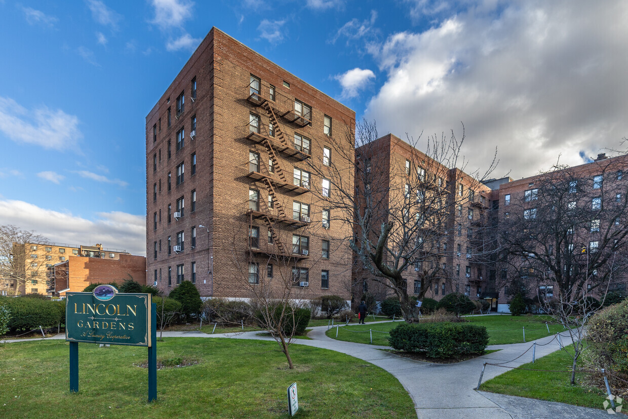 144-40 38th Ave - Lincoln Gardens