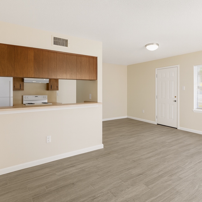 Building Photo - 4505 Hunt Cir