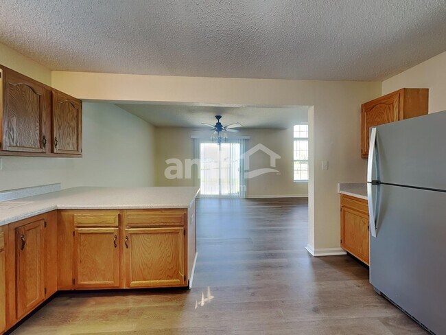 Building Photo - 854 Treyburn Green Dr